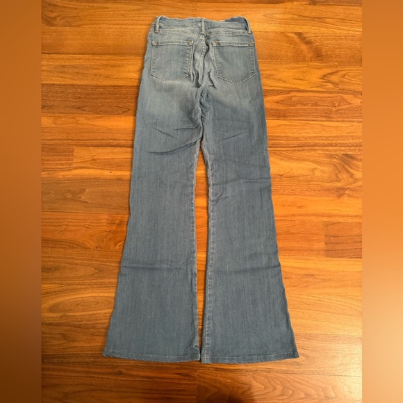 Frame Le High Flare Jeans - Picture 3 of 4